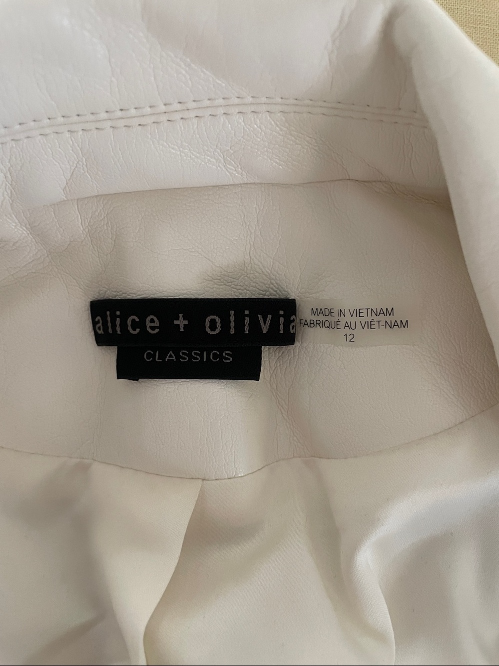 AS IS Alice + Olivia faux butter-soft leather cropped blazer ivory jacket US 12 - Picture 9 of 12